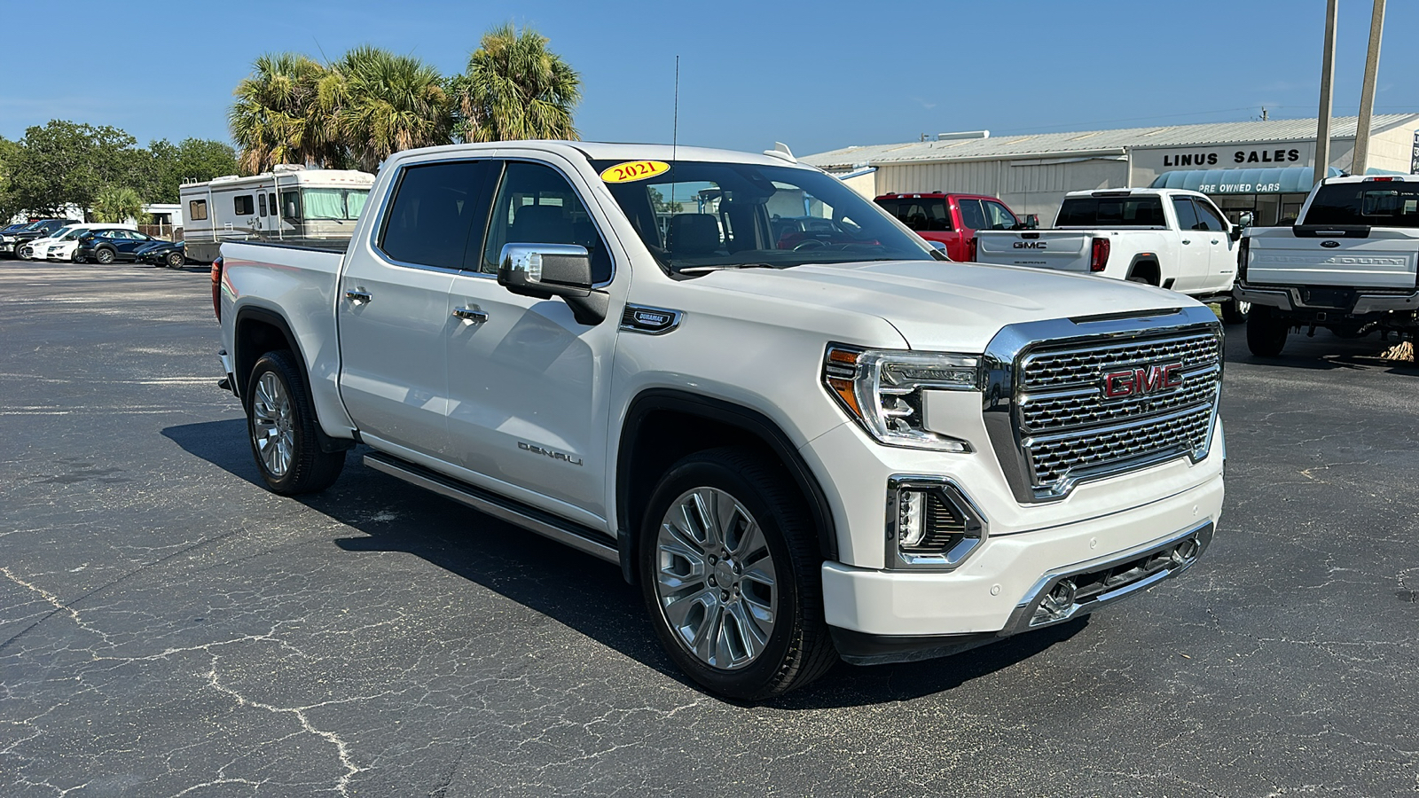 2021 GMC Sierra 1500 Denali 1