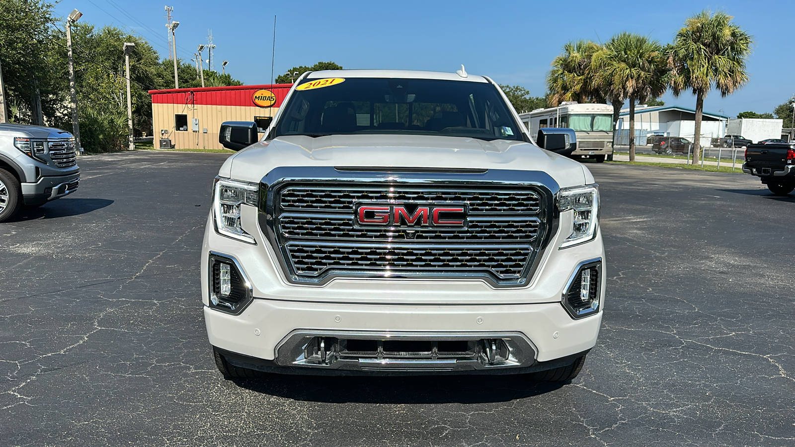 2021 GMC Sierra 1500 Denali 2