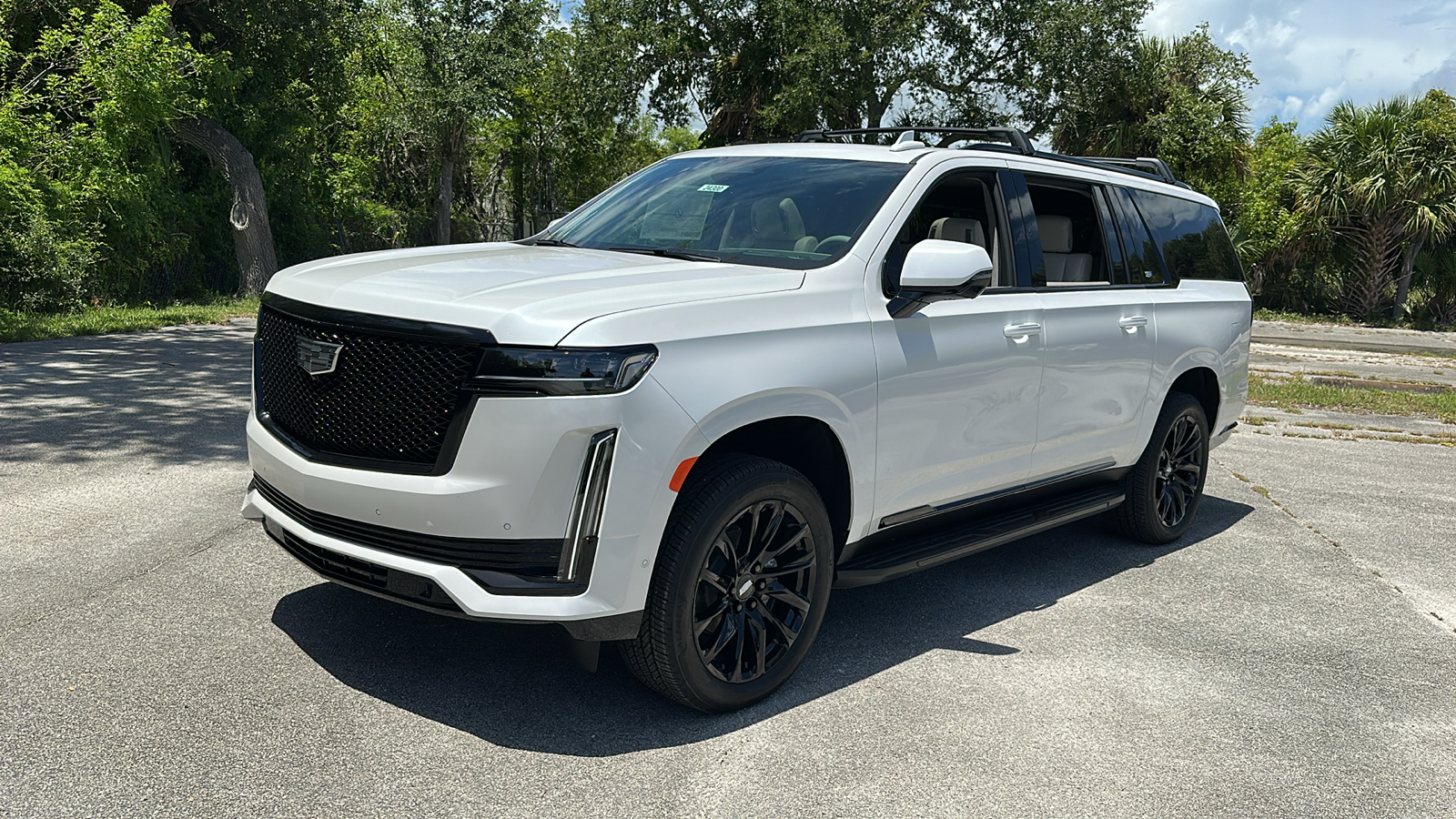 2024 Cadillac Escalade ESV Sport Platinum 3