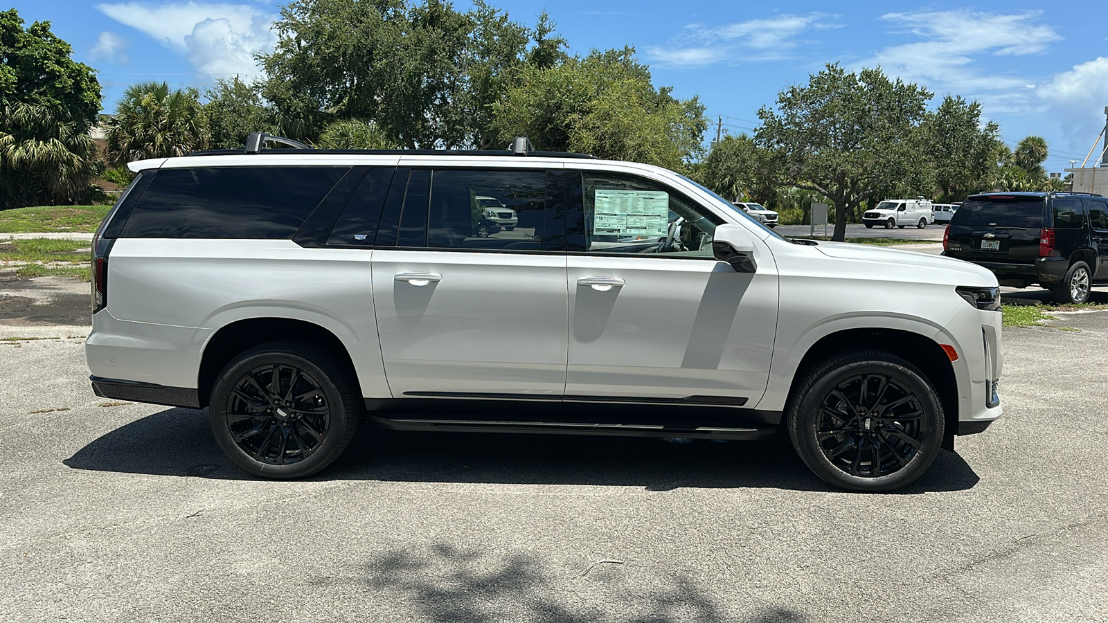 2024 Cadillac Escalade ESV Sport Platinum 8