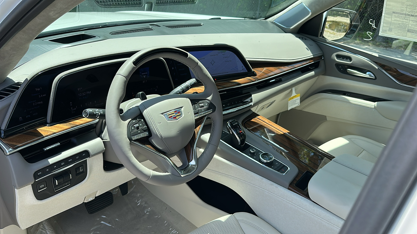 2024 Cadillac Escalade ESV Sport Platinum 12