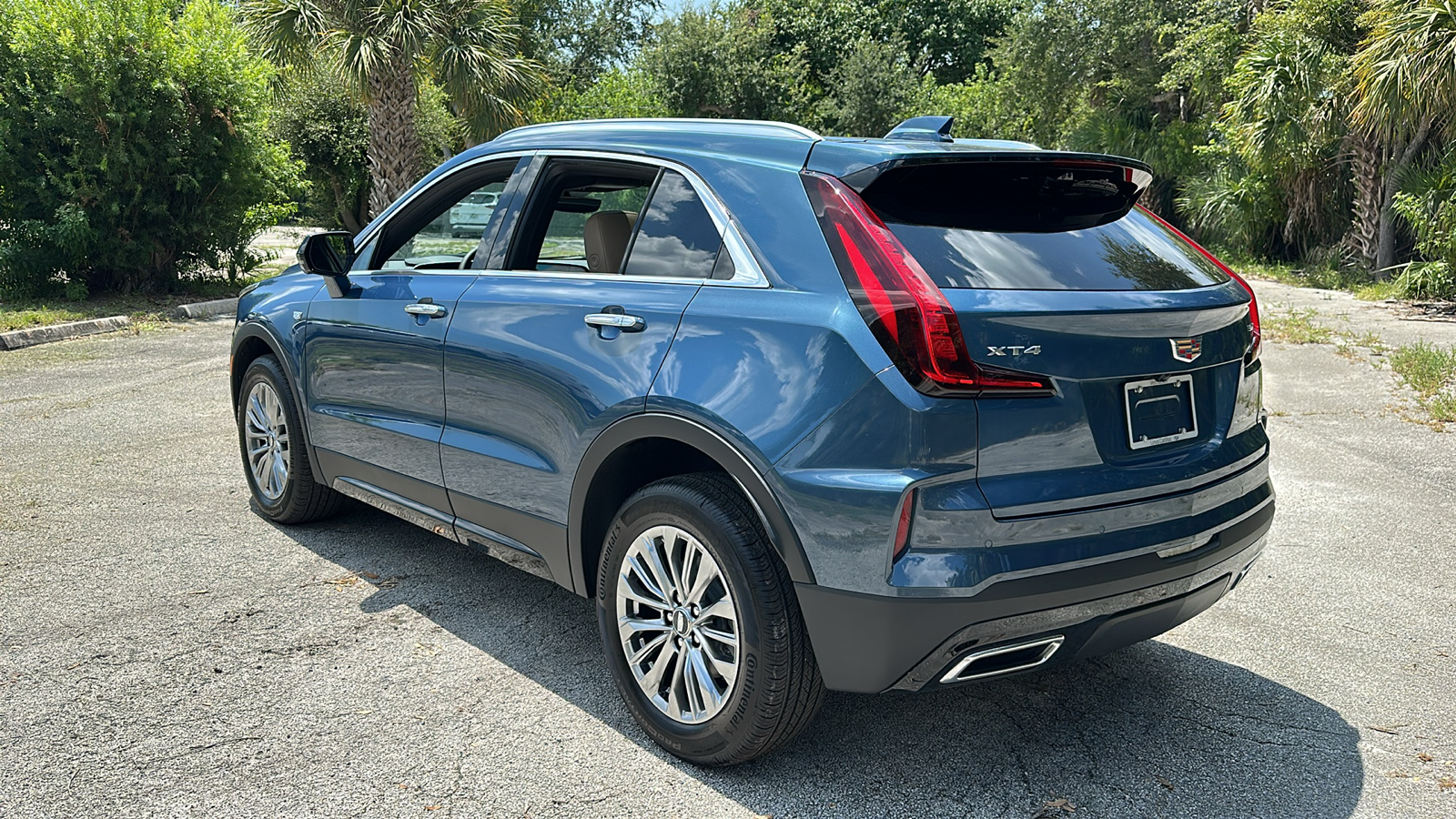 2024 Cadillac XT4 Premium Luxury 5