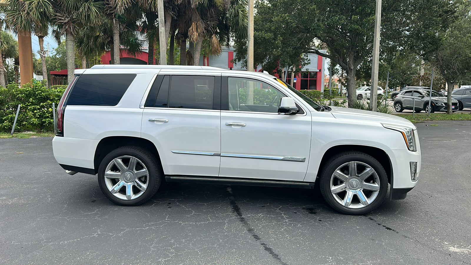 2016 Cadillac Escalade Premium 8