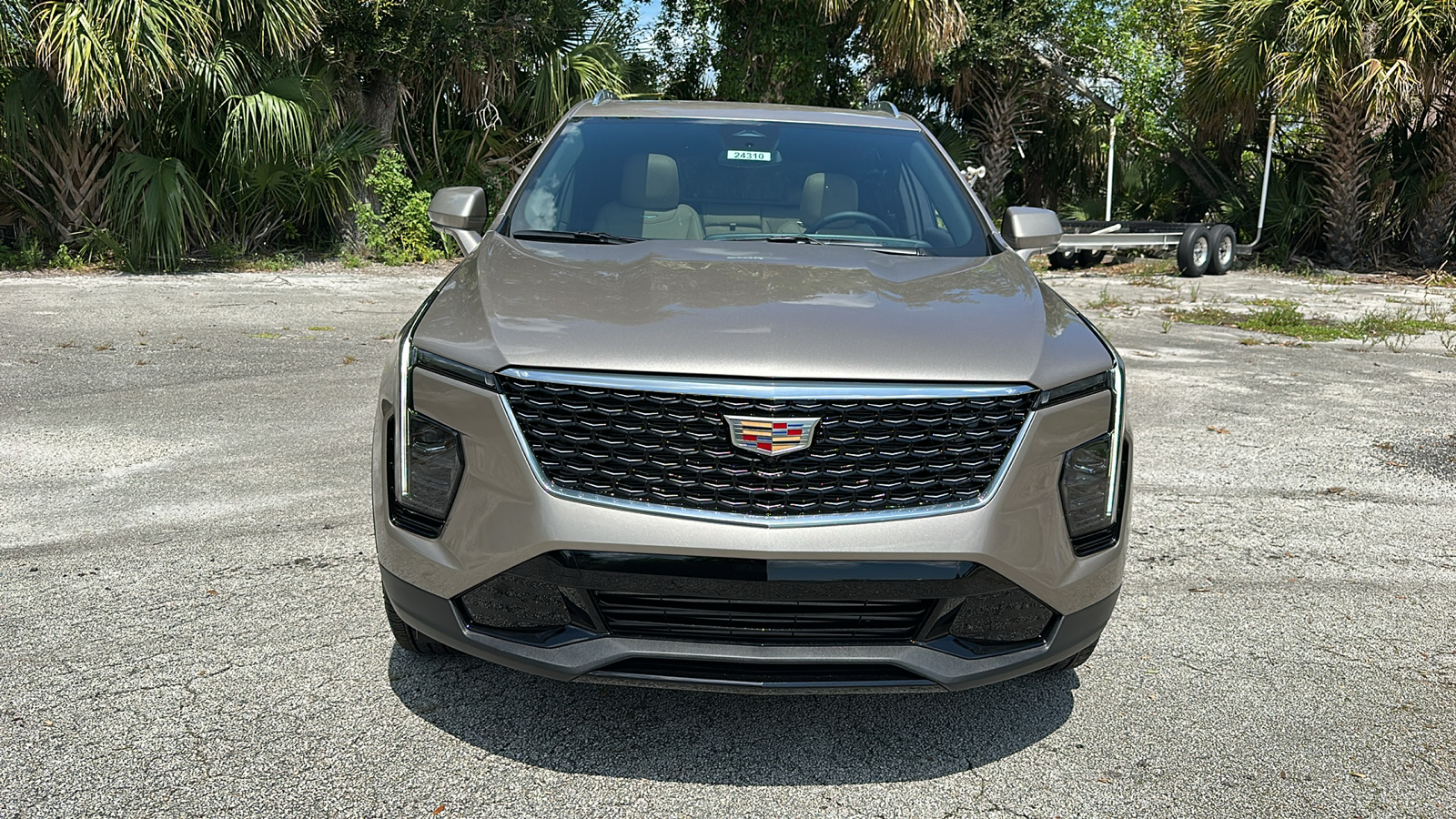 2024 Cadillac XT4 Premium Luxury 2