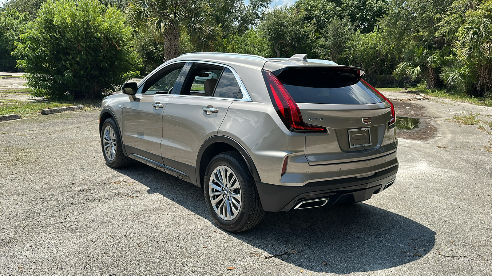 2024 Cadillac XT4 Premium Luxury 5