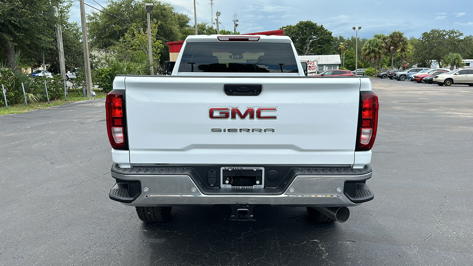 2024 GMC Sierra 3500HD Pro 6