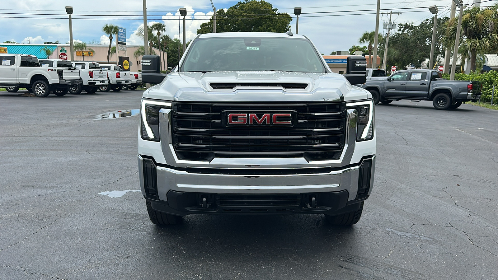 2024 GMC Sierra 3500HD Pro 2