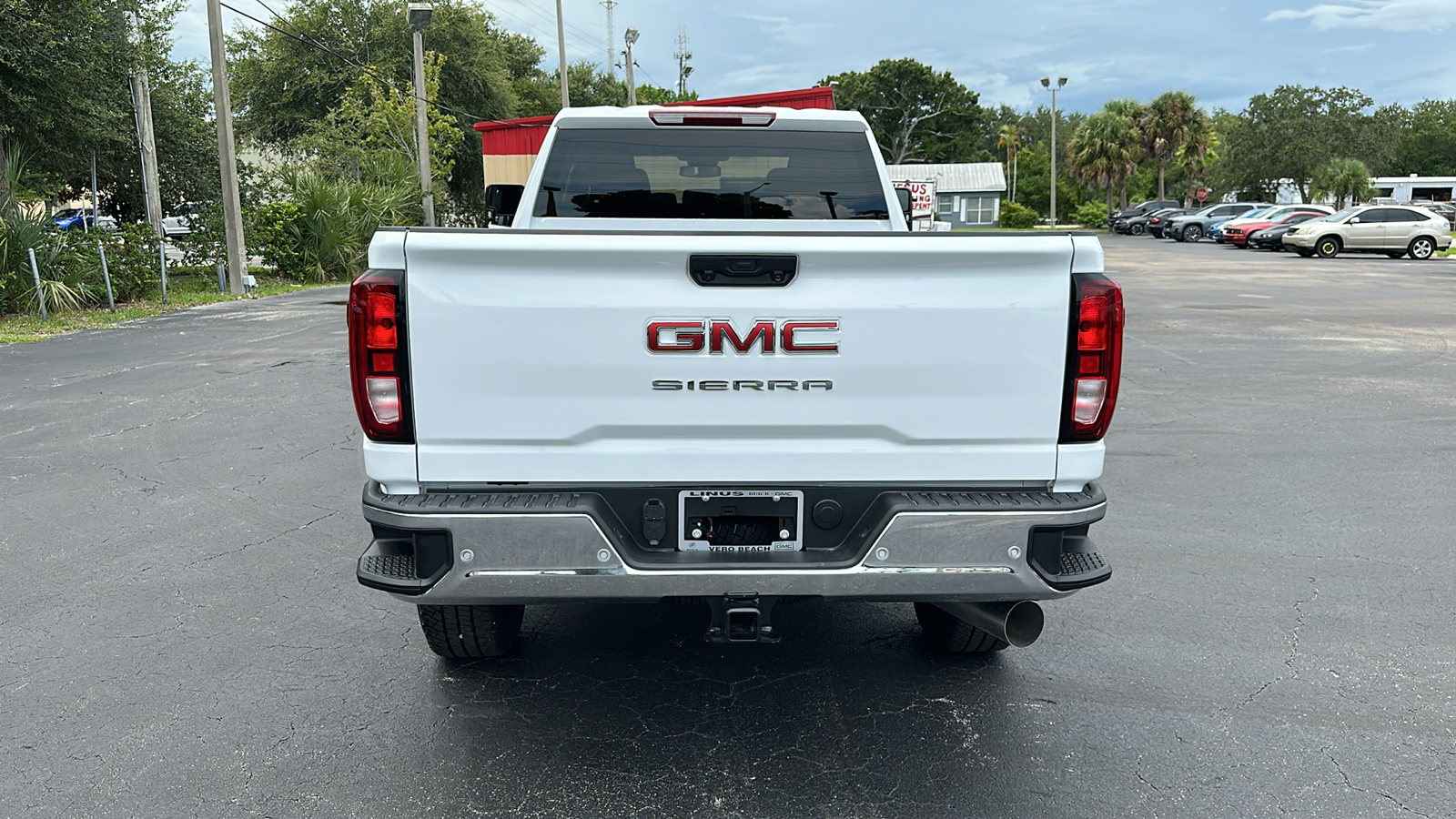 2024 GMC Sierra 3500HD Pro 6