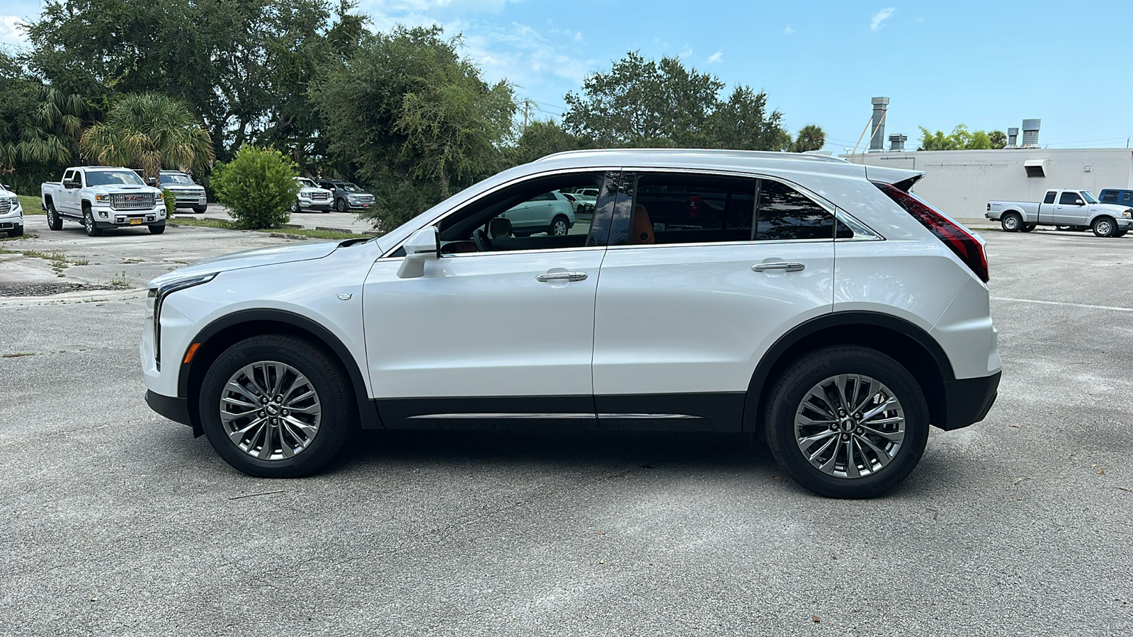 2024 Cadillac XT4 Premium Luxury 4