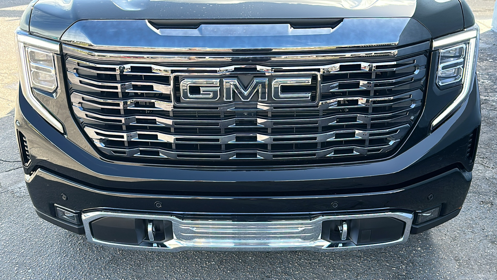 2024 GMC Sierra 1500 Denali Ultimate 9