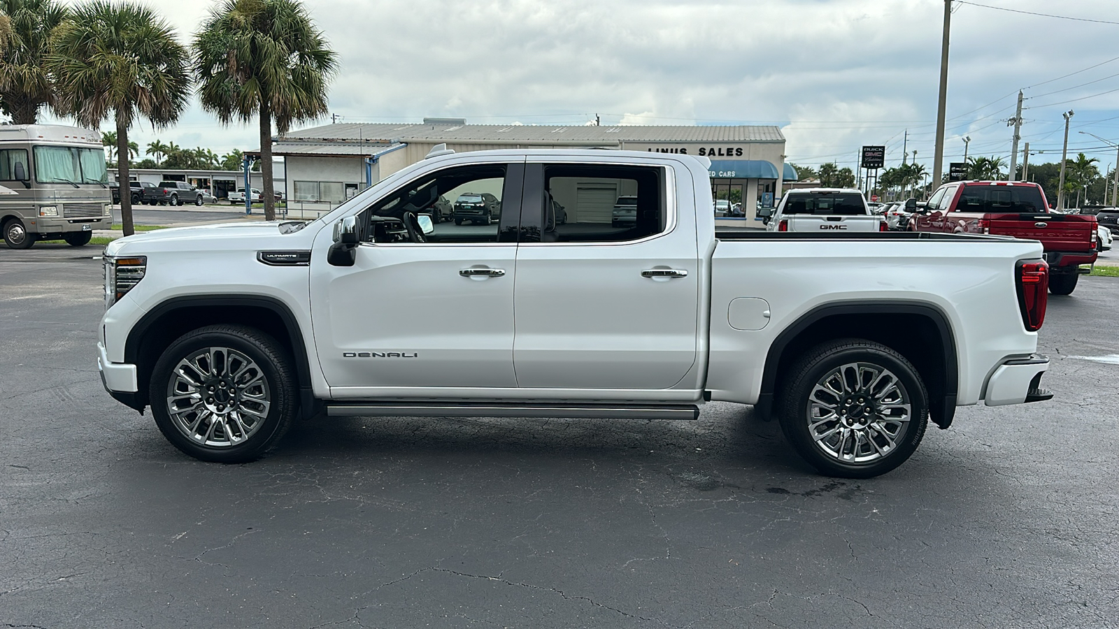 2024 GMC Sierra 1500 Denali Ultimate 4