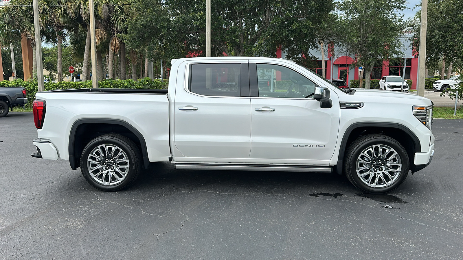 2024 GMC Sierra 1500 Denali Ultimate 8