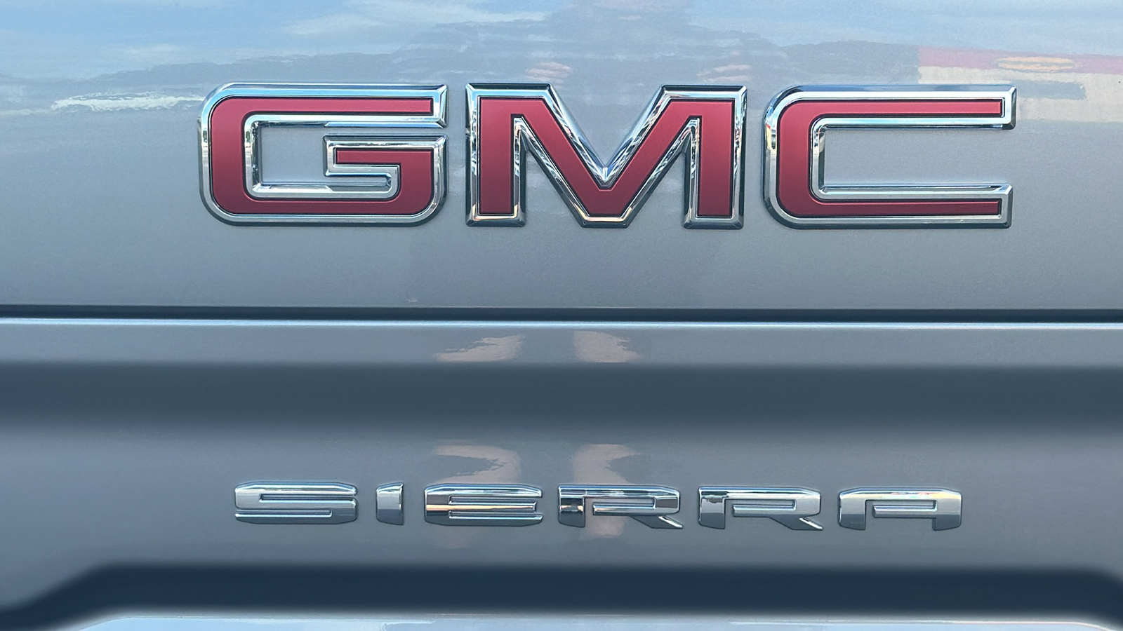 2024 GMC Sierra 1500 Elevation 2