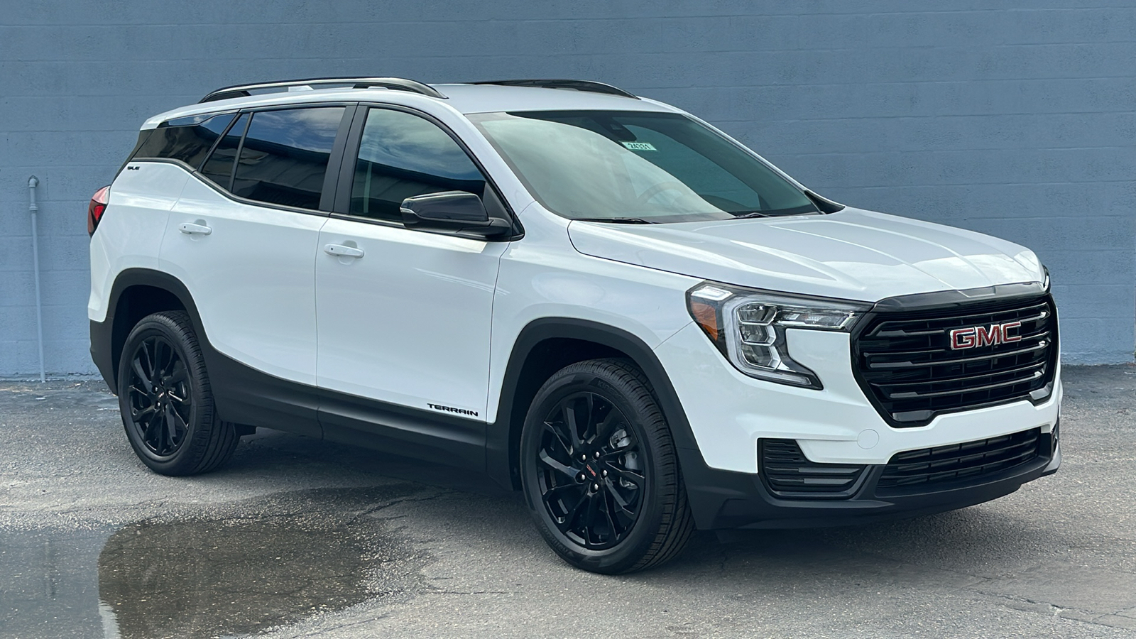 2024 GMC Terrain SLE 1