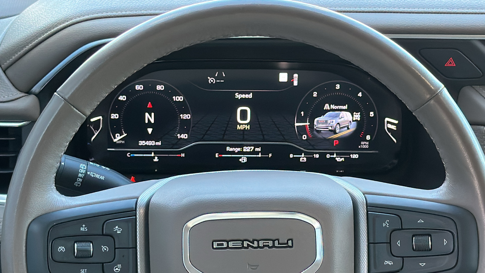 2022 GMC Yukon Denali 16