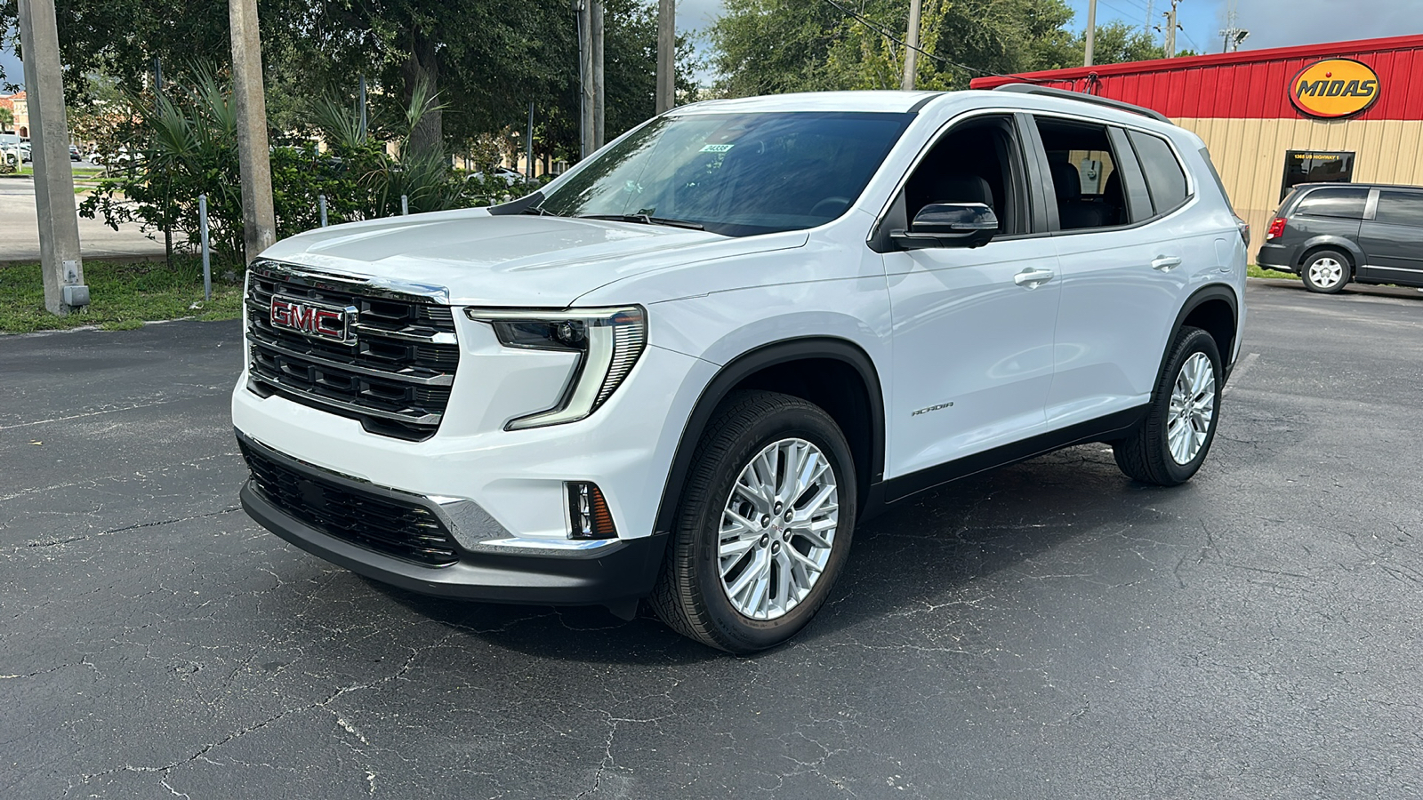 2024 GMC Acadia Elevation 3