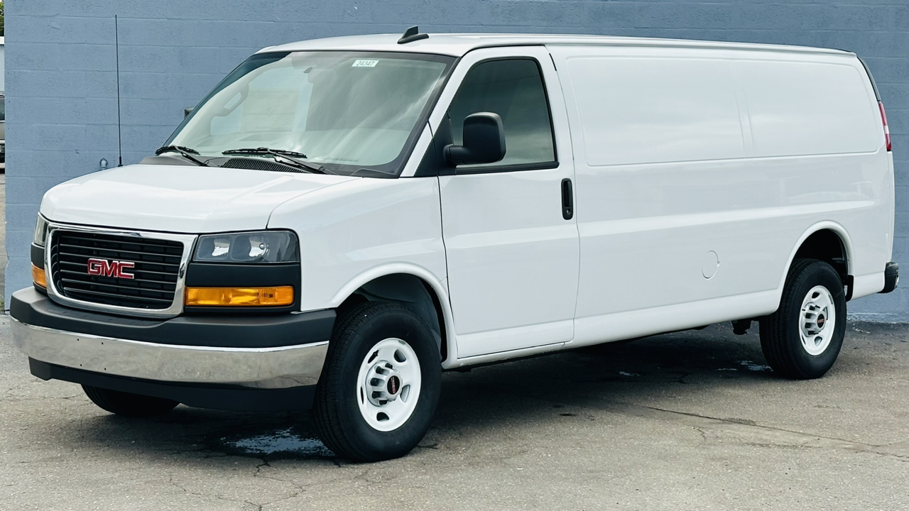 2024 GMC Savana 2500 Work Van 3