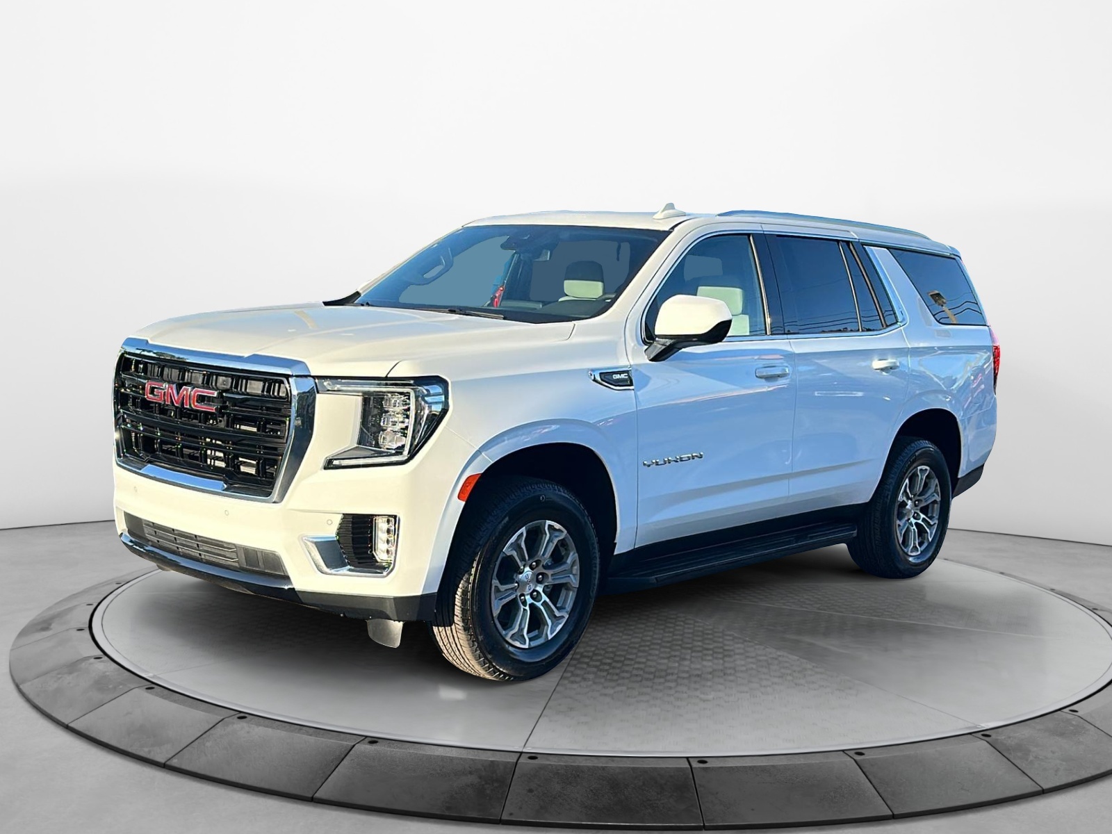 2024 GMC Yukon SLE 3