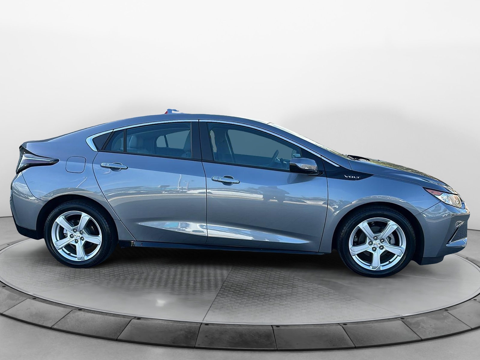 2018 Chevrolet Volt LT 8