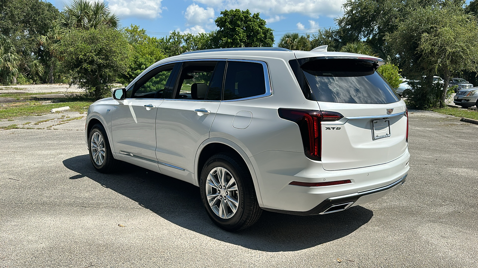 2025 Cadillac XT6 Luxury 5