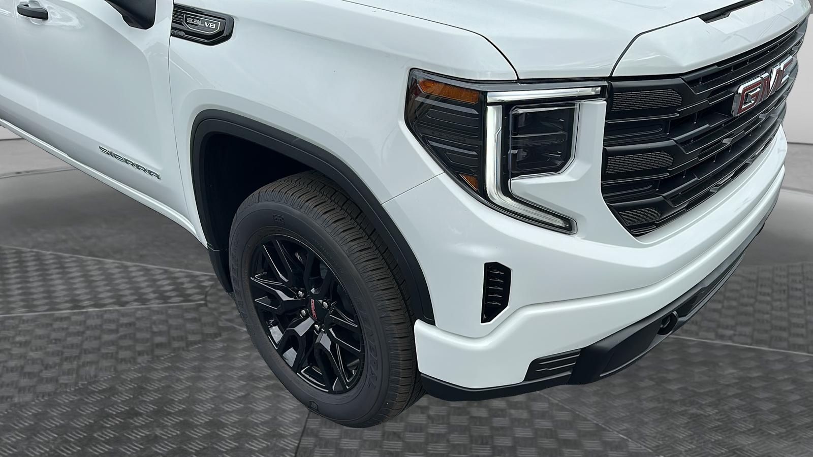 2025 GMC Sierra 1500 Pro 10