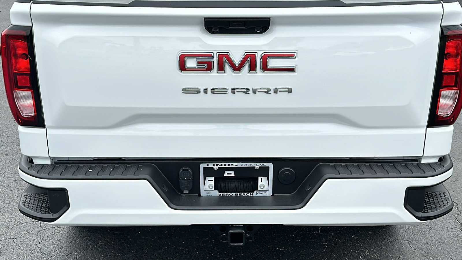 2025 GMC Sierra 1500 Pro 13