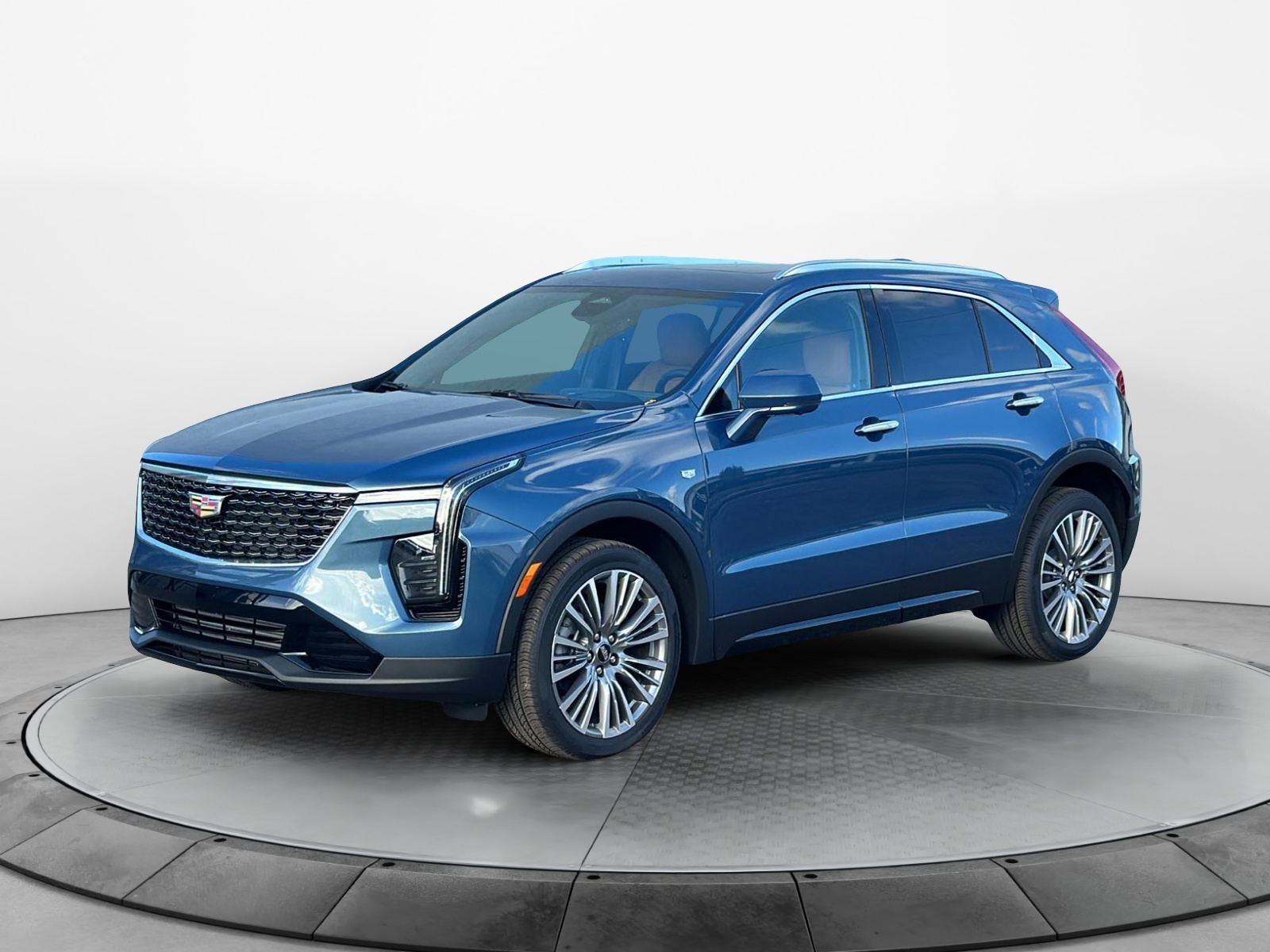 2025 Cadillac XT4 Premium Luxury 3