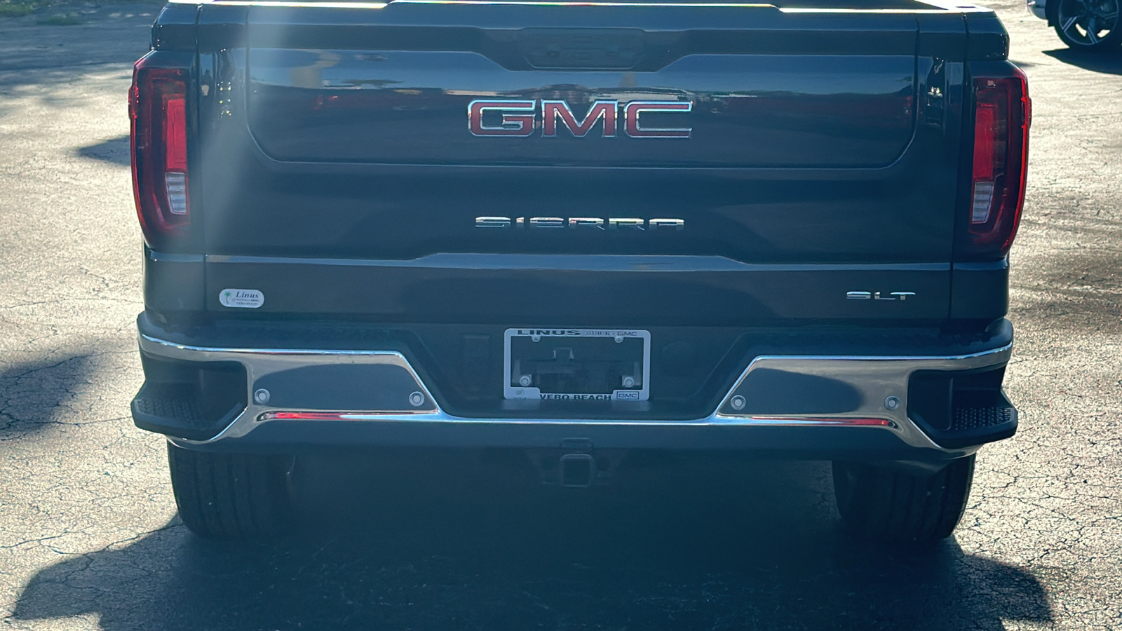 2025 GMC Sierra 1500 SLT 14