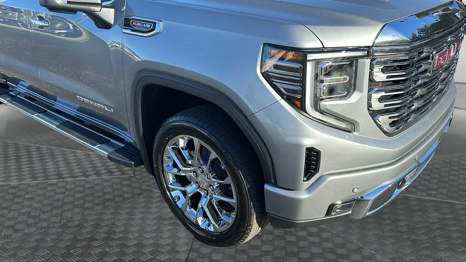 2025 GMC Sierra 1500 Denali 10