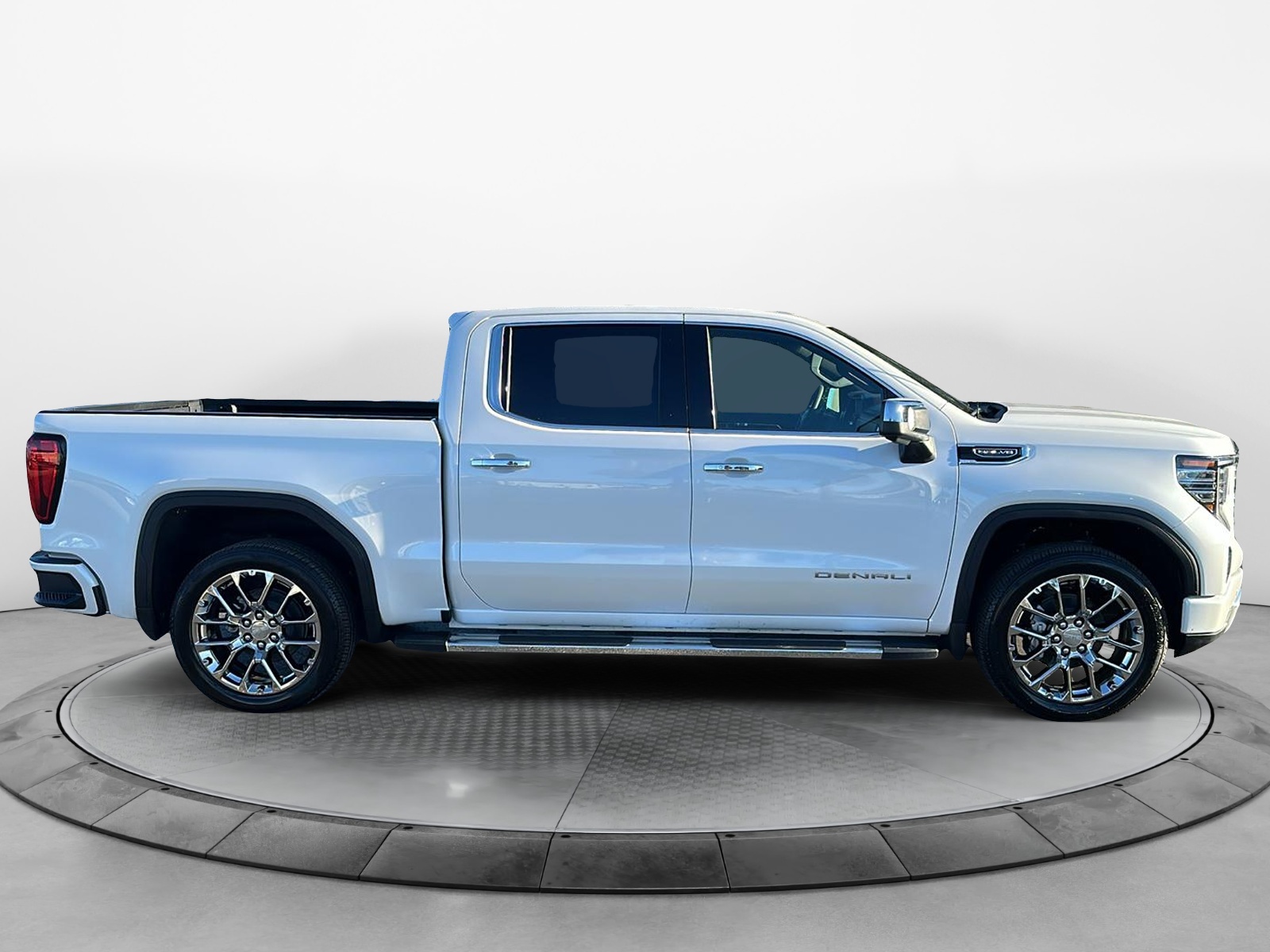 2025 GMC Sierra 1500 Denali 8