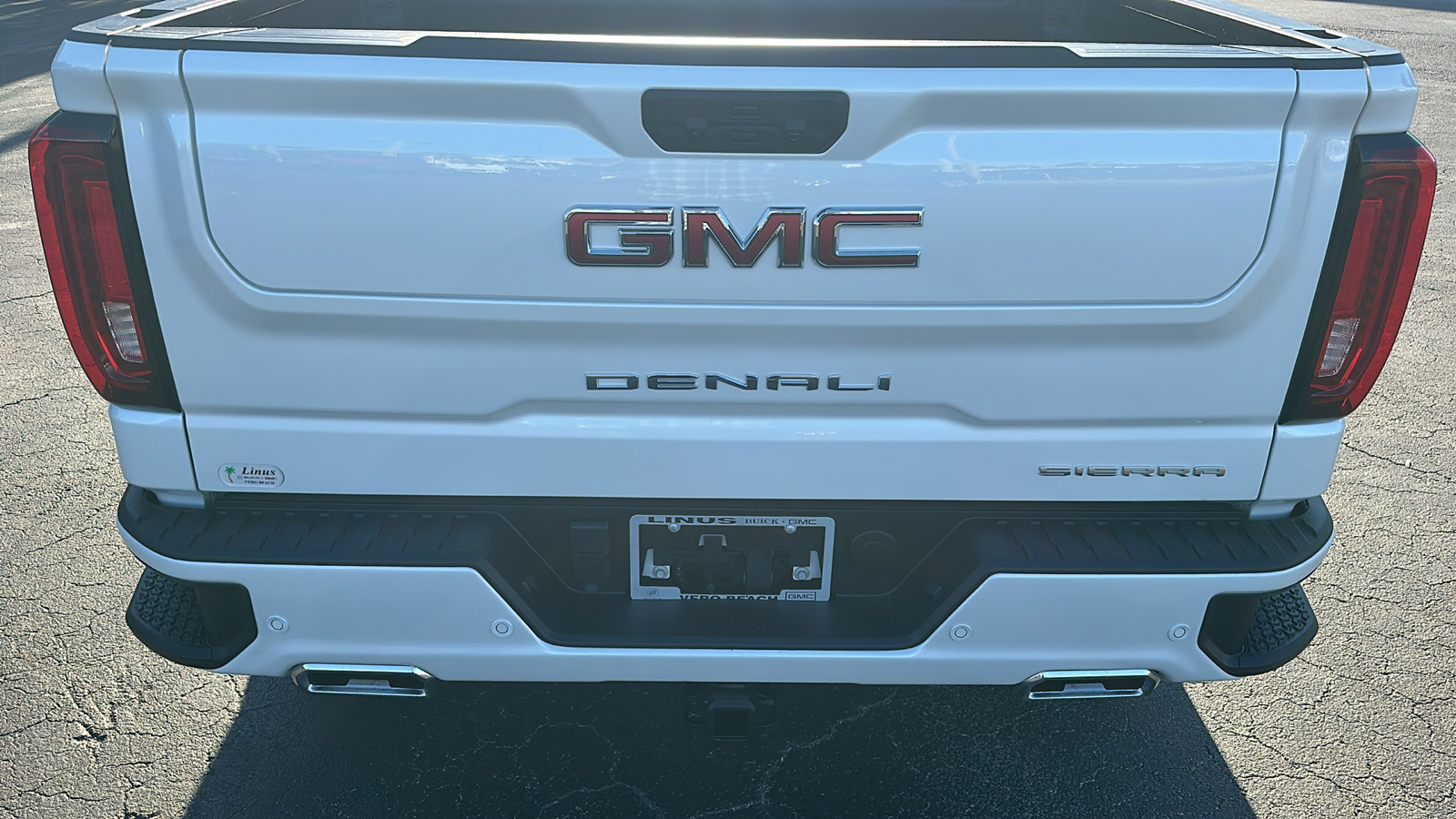 2025 GMC Sierra 1500 Denali 14