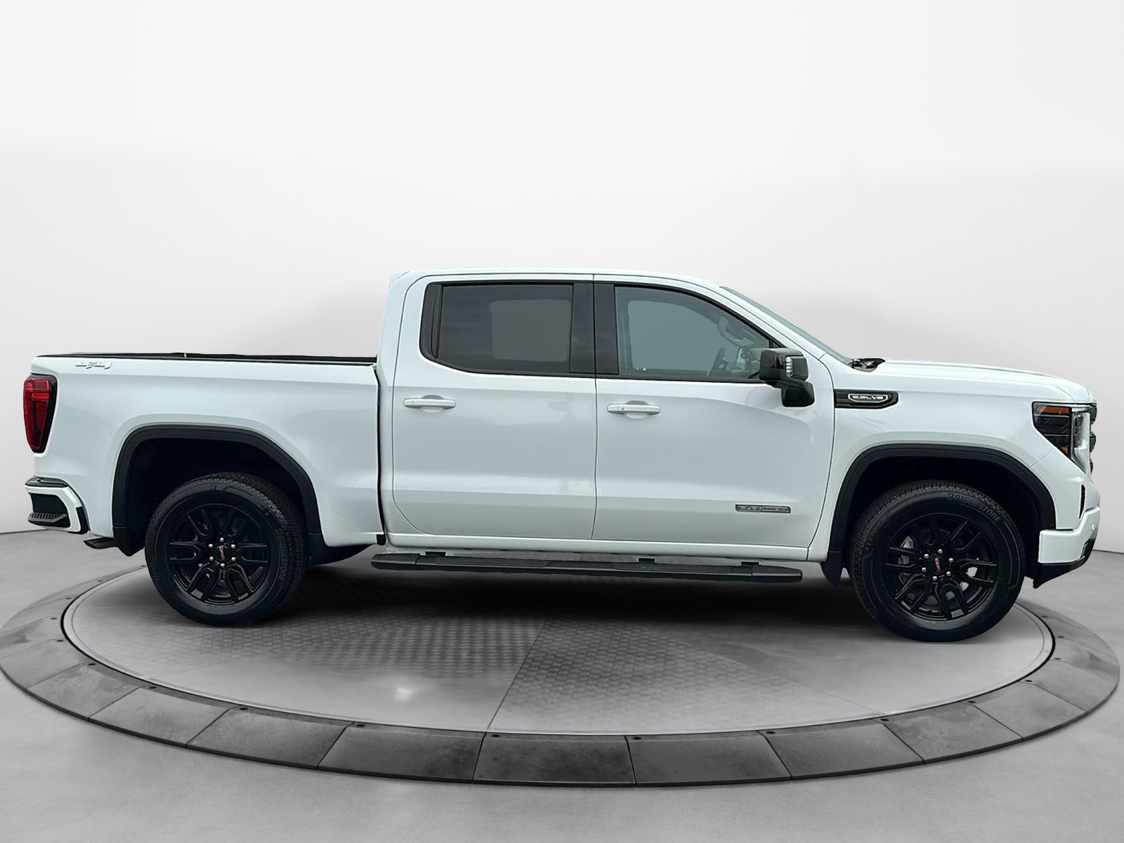 2025 GMC Sierra 1500 Elevation 8