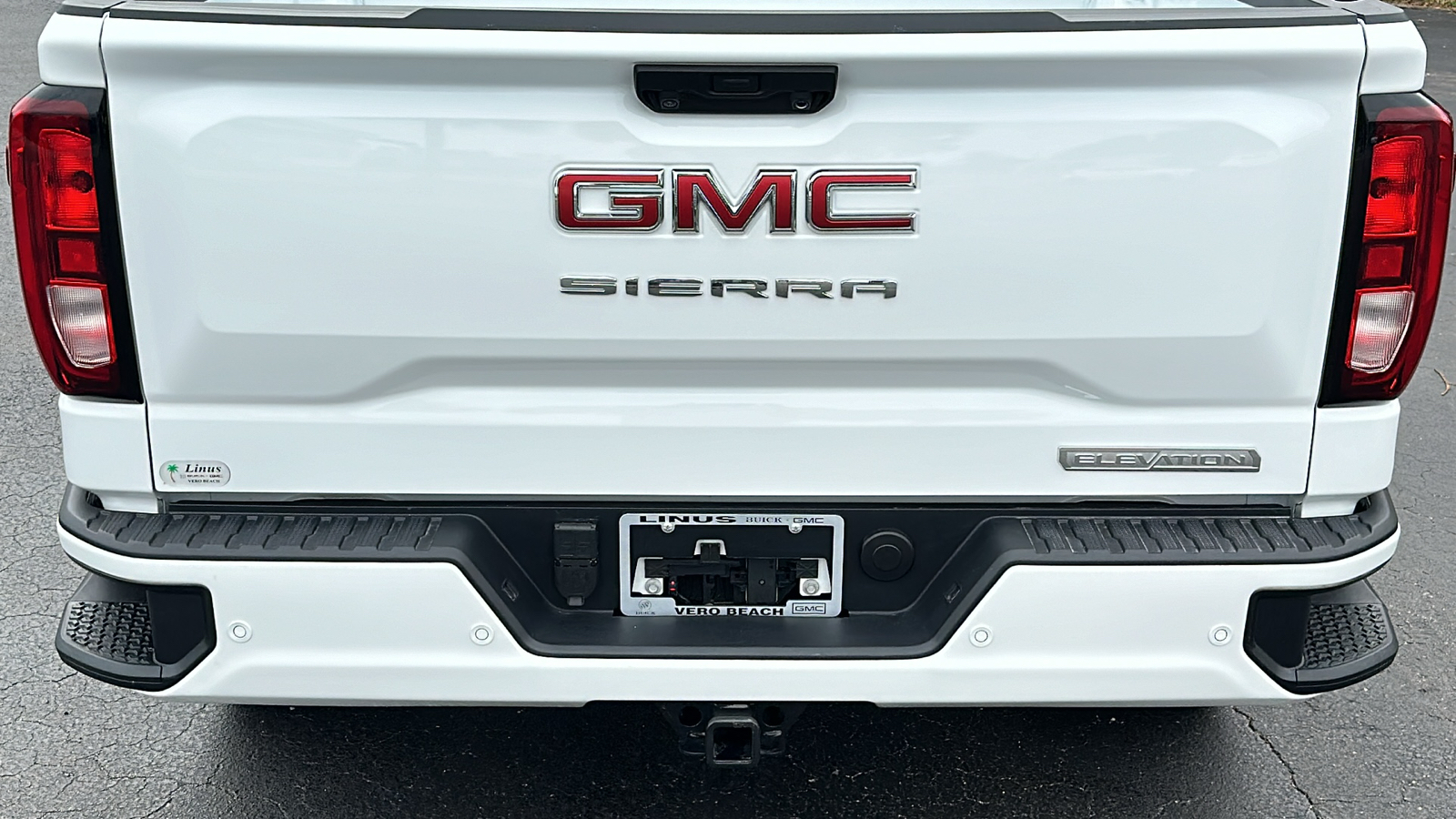 2025 GMC Sierra 1500 Elevation 13