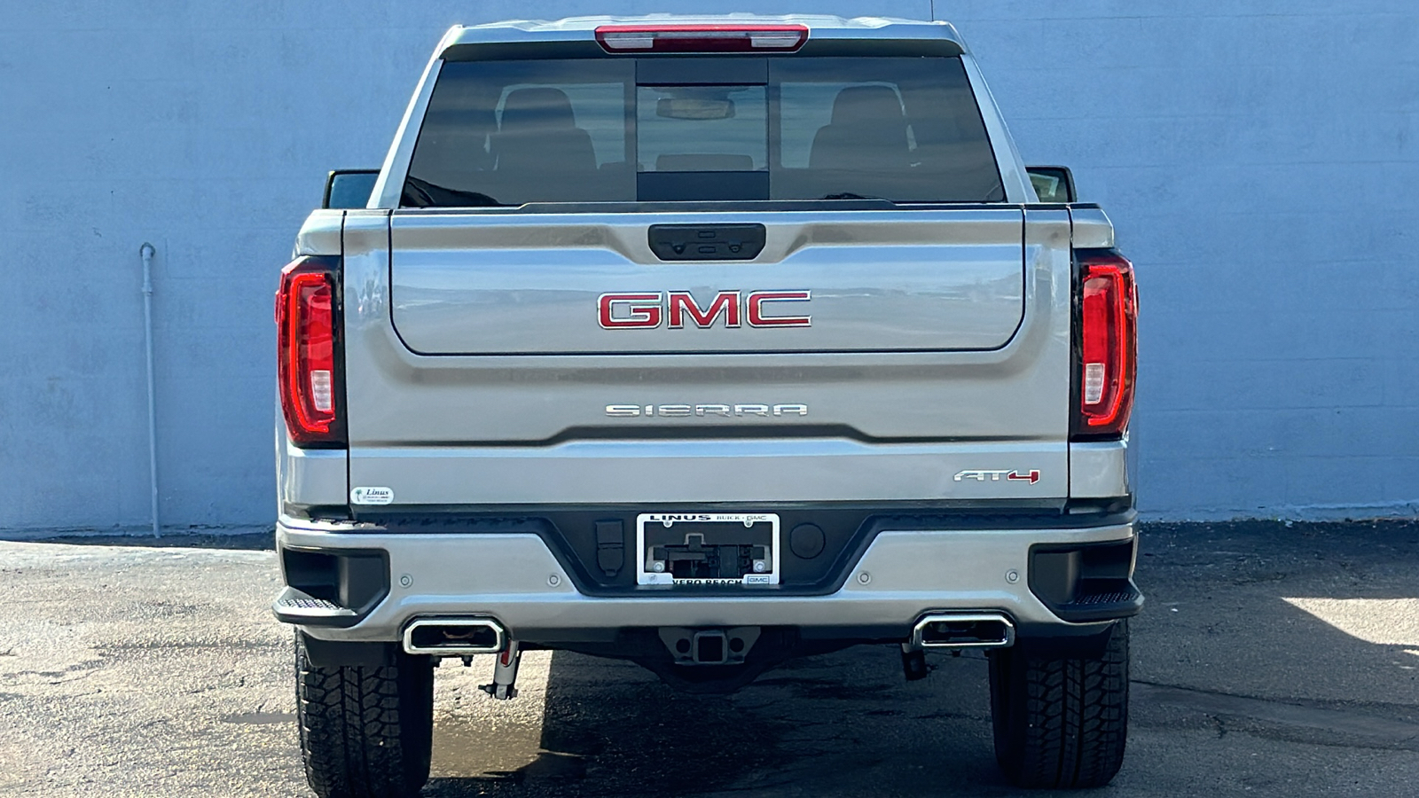 2025 GMC Sierra 1500 AT4 6