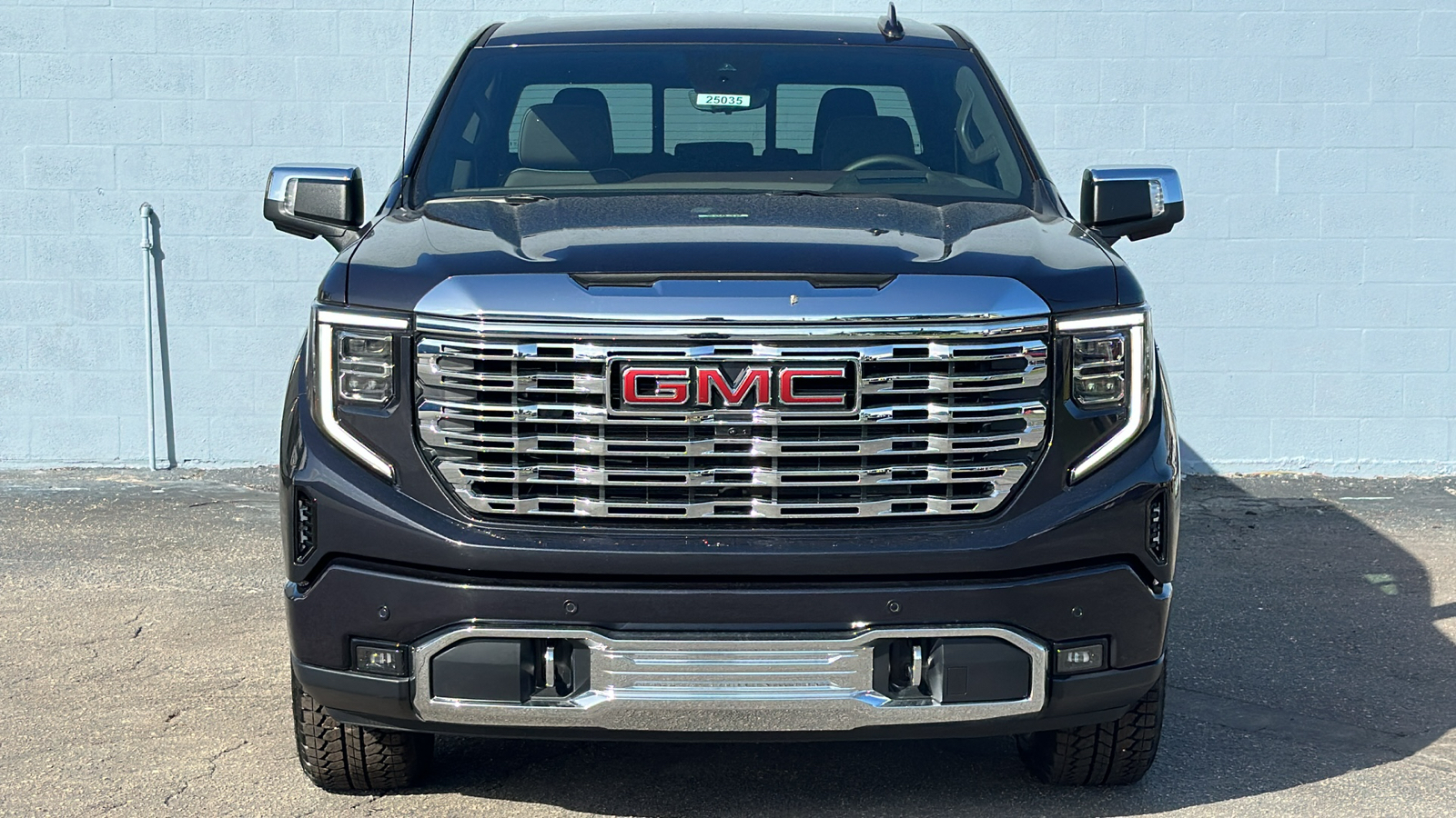 2025 GMC Sierra 1500 Denali 2