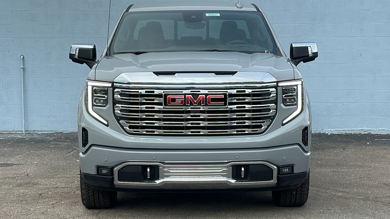 2025 GMC Sierra 1500 Denali 2