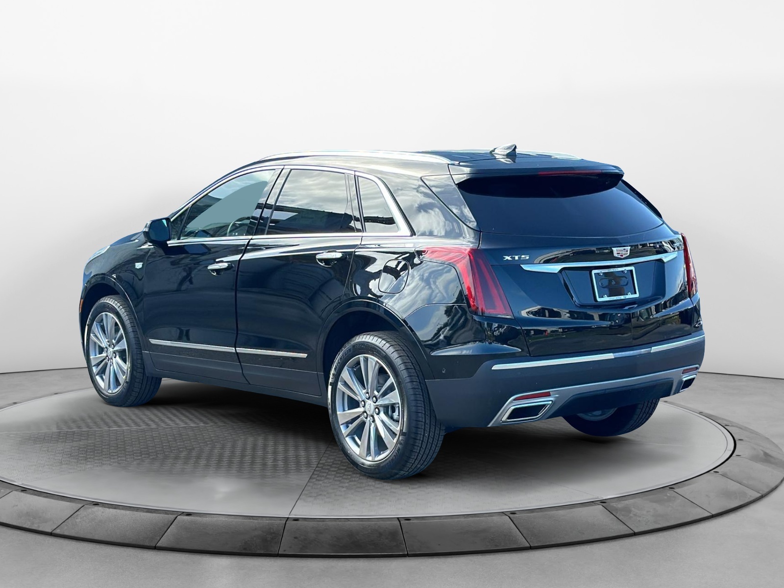 2025 Cadillac XT5 Premium Luxury 5