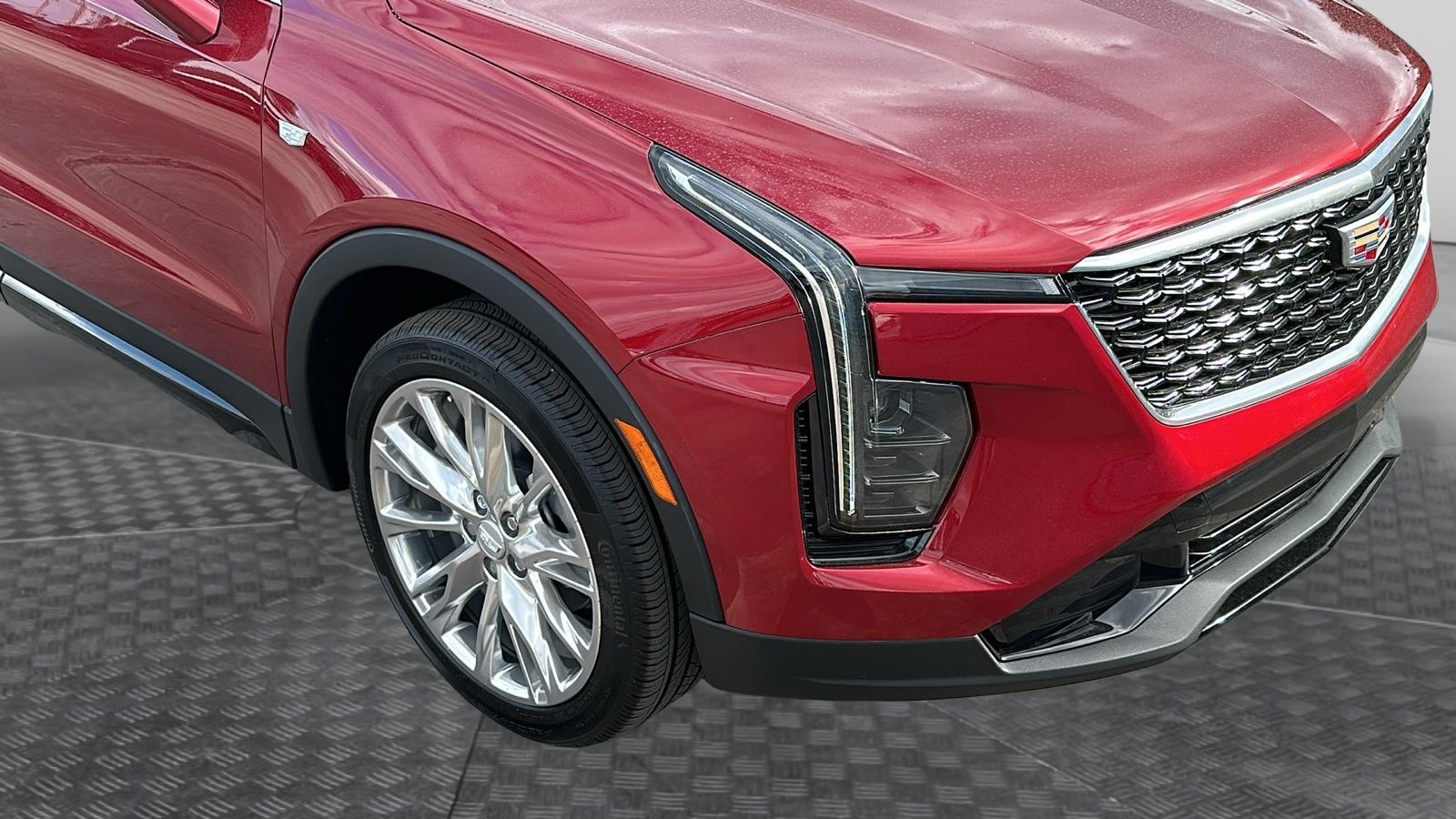 2025 Cadillac XT4 Premium Luxury 10