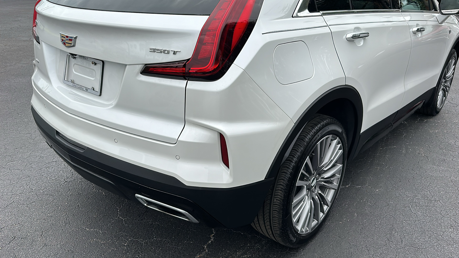 2024 Cadillac XT4 Premium Luxury 12