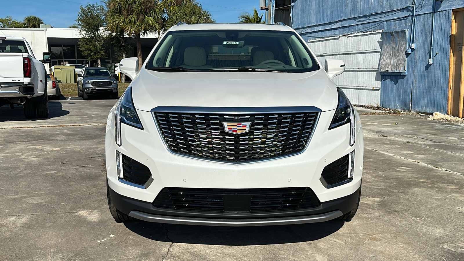 2025 Cadillac XT5 Premium Luxury 2