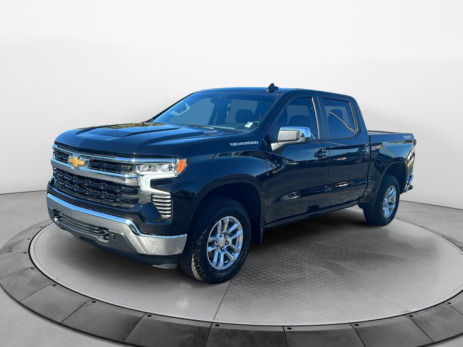 2024 Chevrolet Silverado 1500 LT 3