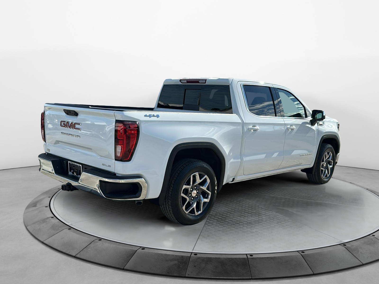 2025 GMC Sierra 1500 SLE 7