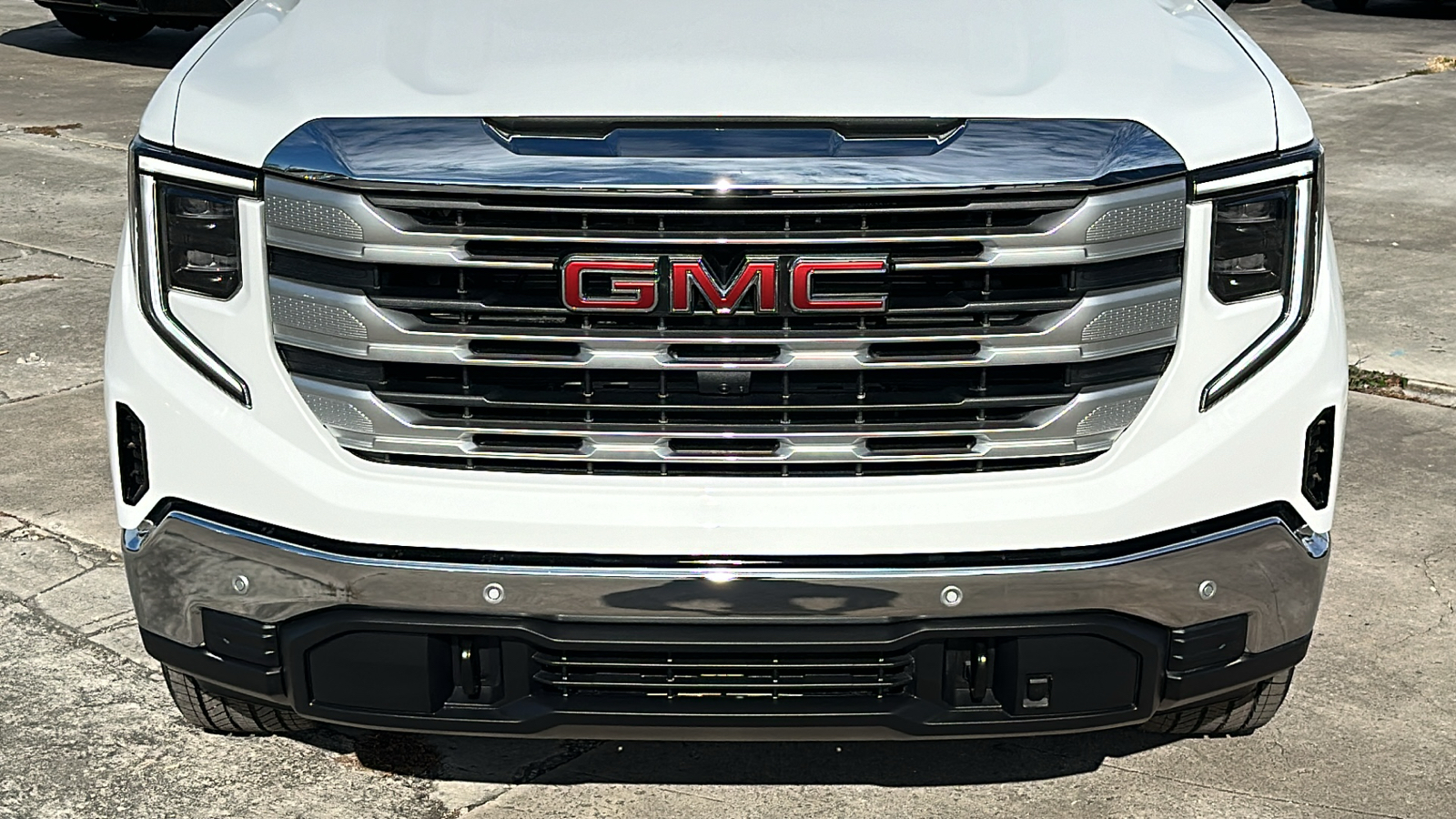 2025 GMC Sierra 1500 SLE 9