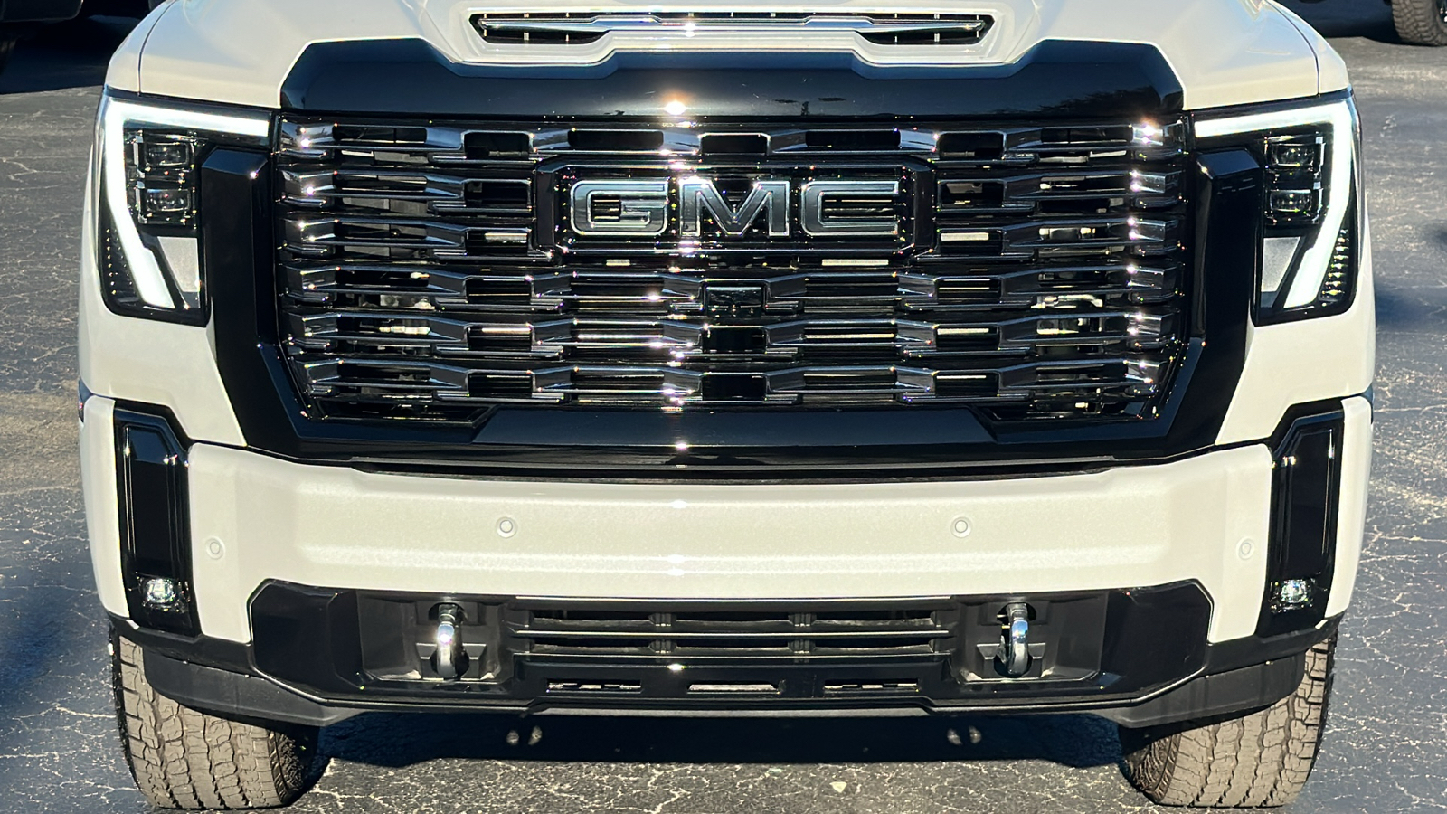 2025 GMC Sierra 2500HD Denali Ultimate 9