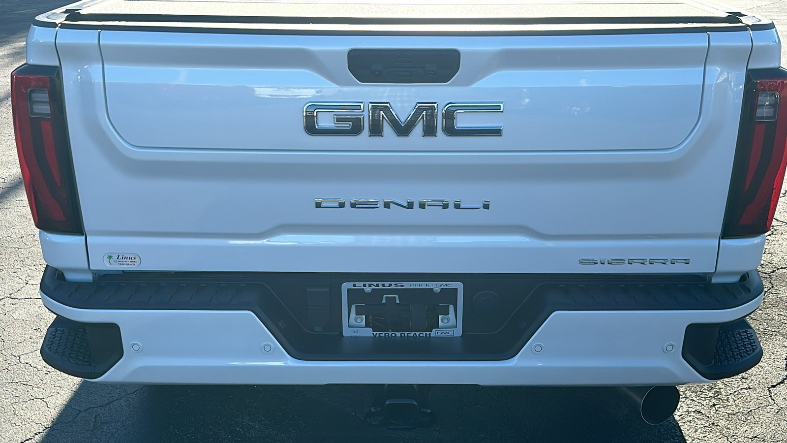 2025 GMC Sierra 2500HD Denali Ultimate 14