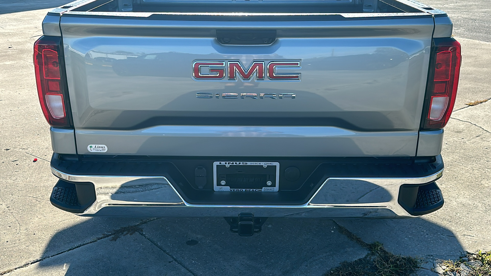 2025 GMC Sierra 1500 Pro 13