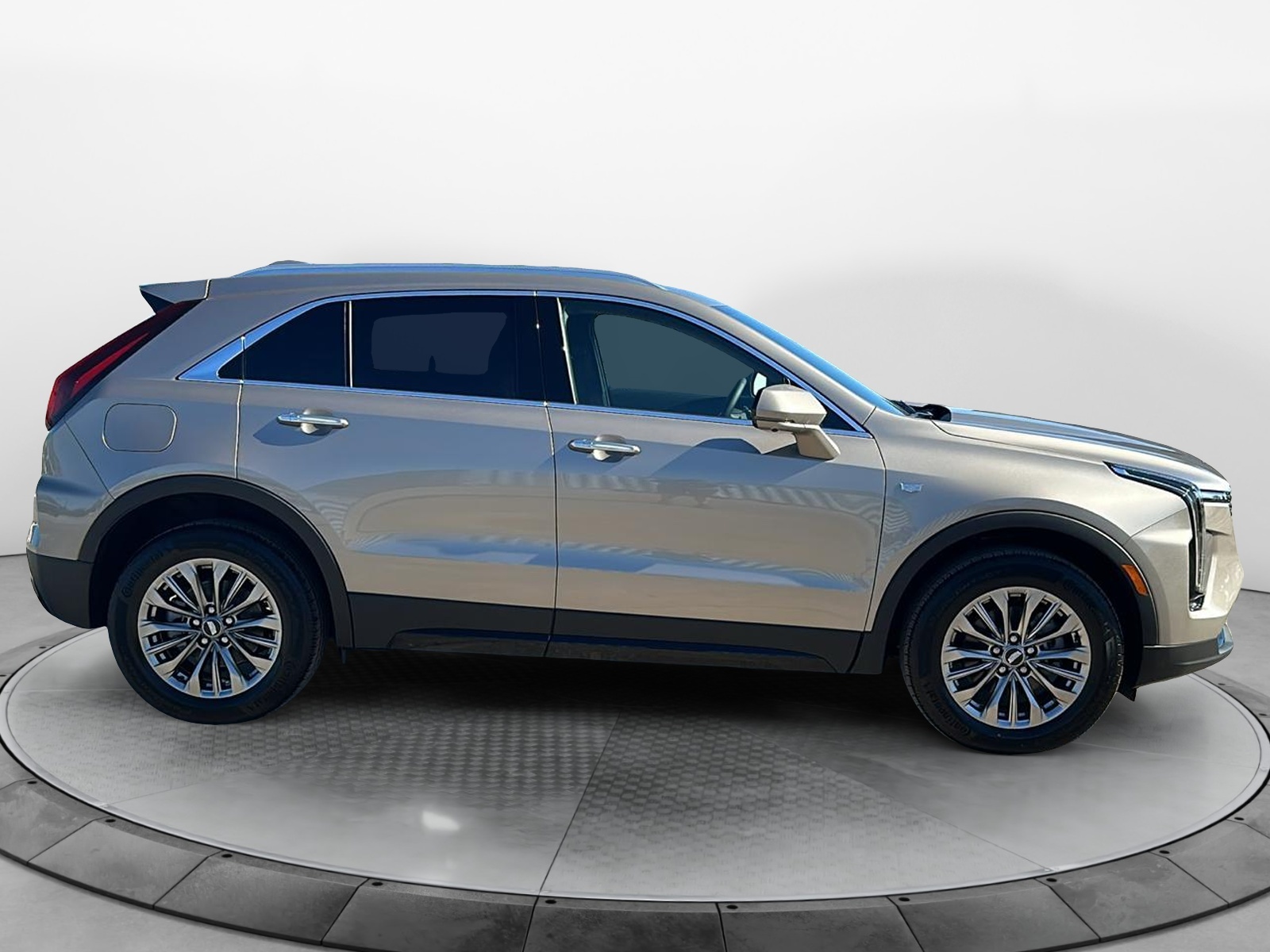 2025 Cadillac XT4 Premium Luxury 8