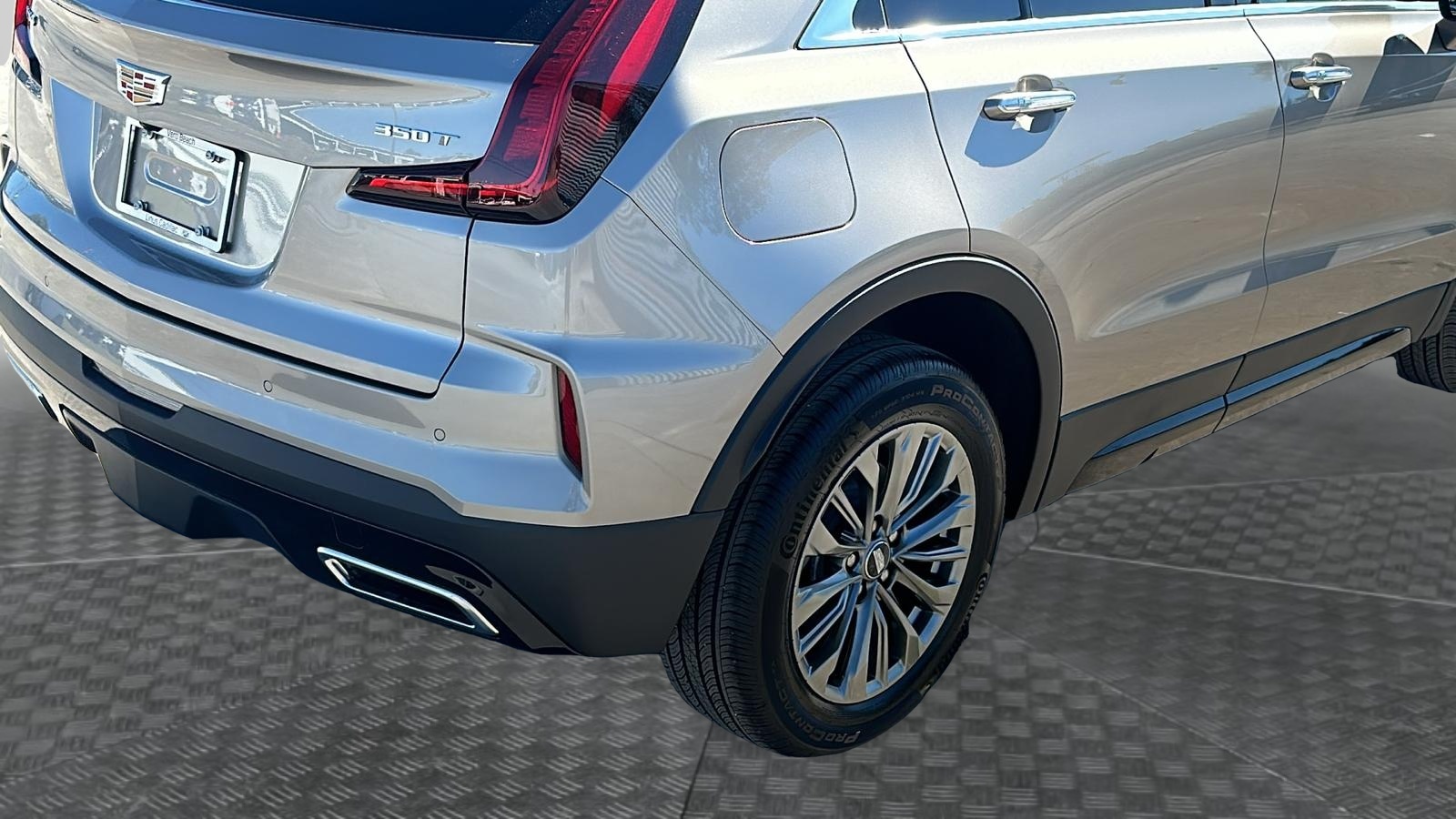 2025 Cadillac XT4 Premium Luxury 12