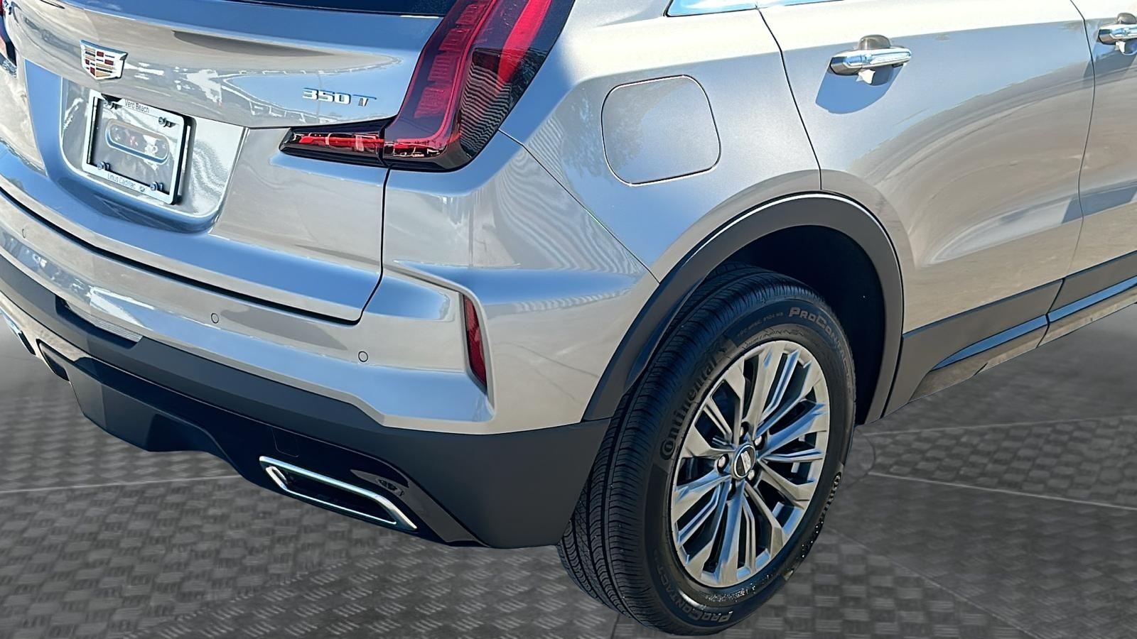 2025 Cadillac XT4 Premium Luxury 12