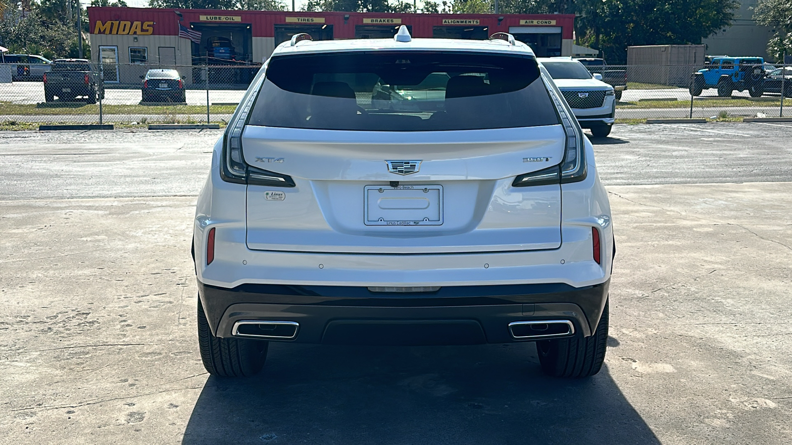 2025 Cadillac XT4 Sport 6